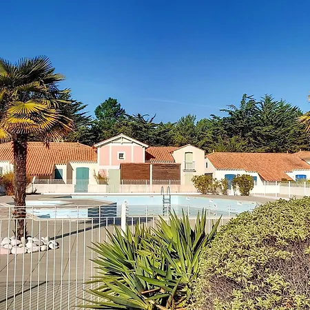 Maison Mitoyenne Avec Piscine A 500m De La - Fr-1-652-62