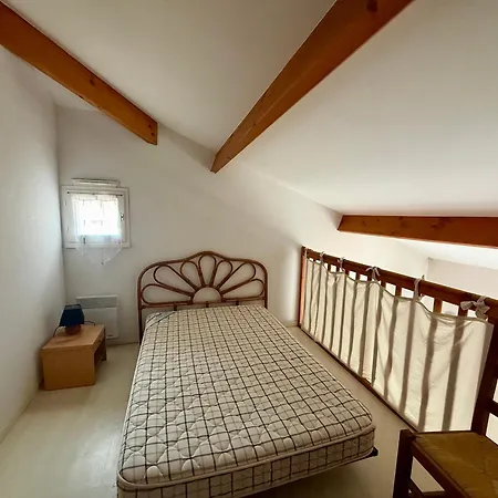 Maison Mitoyenne Avec Piscine A 500m De La - Fr-1-652-62 סנט-אילר-דה-רייה