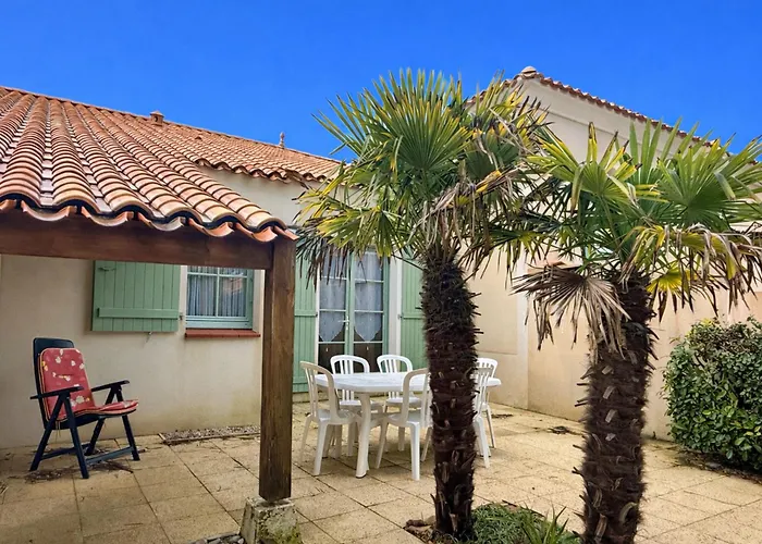 Maison Mitoyenne Avec Piscine A 500m De La - Fr-1-652-62 דירה *