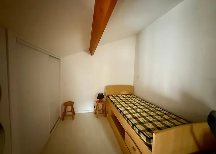 Maison Mitoyenne Avec Piscine A 500m De La - Fr-1-652-62 דירה *