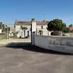 Maison Mitoyenne Avec Piscine A 500m De La - Fr-1-652-62 公寓 *