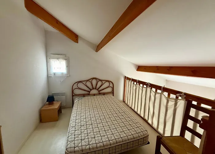 Maison Mitoyenne Avec Piscine à 500m De La - Fr-1-652-62 Saint-Hilaire-de-Riez