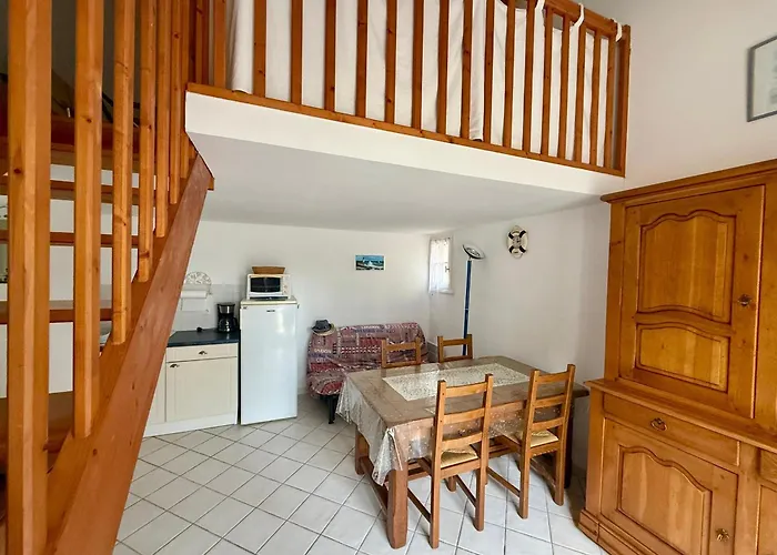 Maison Mitoyenne Avec Piscine à 500m De La - Fr-1-652-62